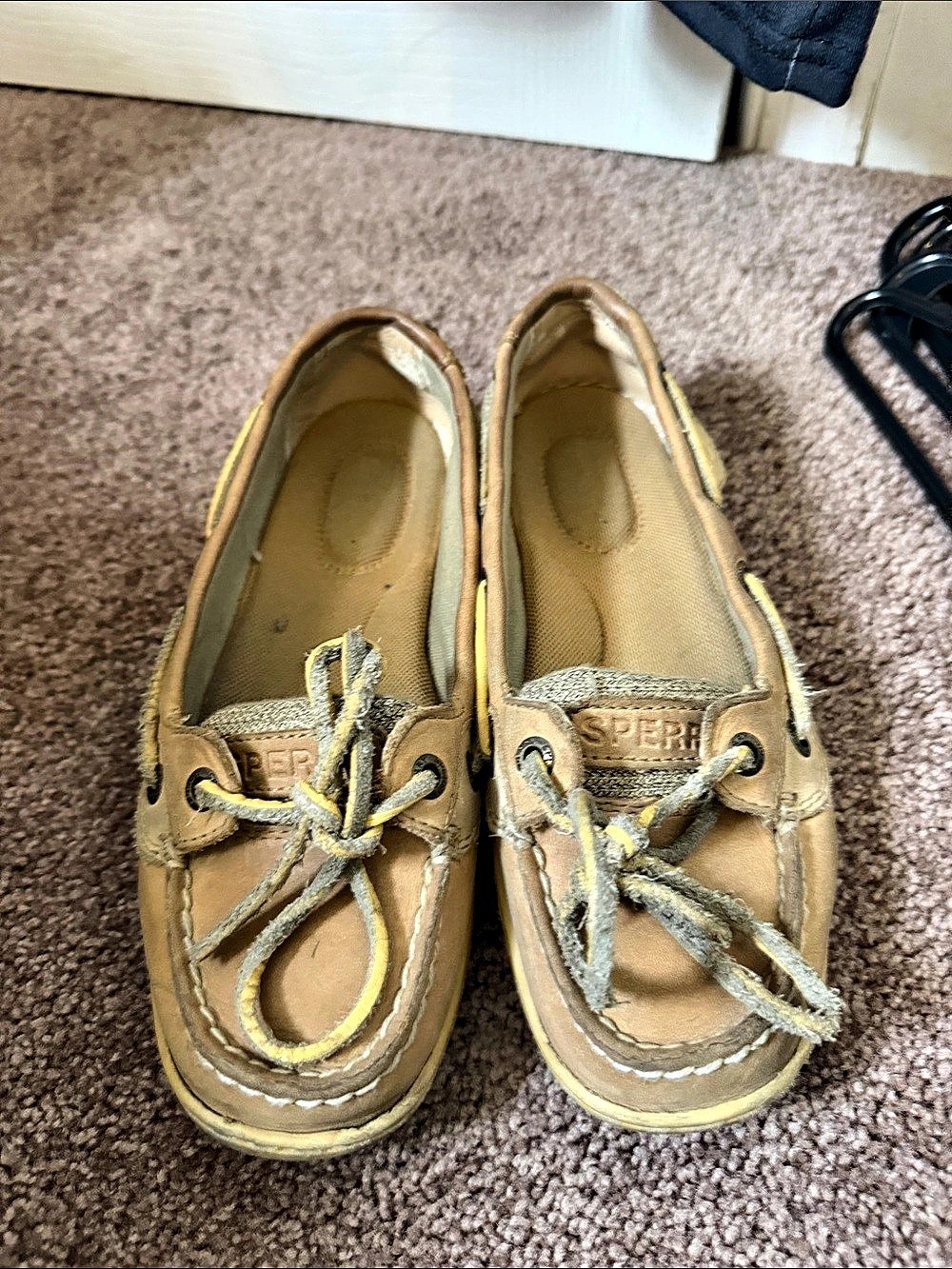 Sperry Authentic Original 2-Eye Boat Shoe tan size 5